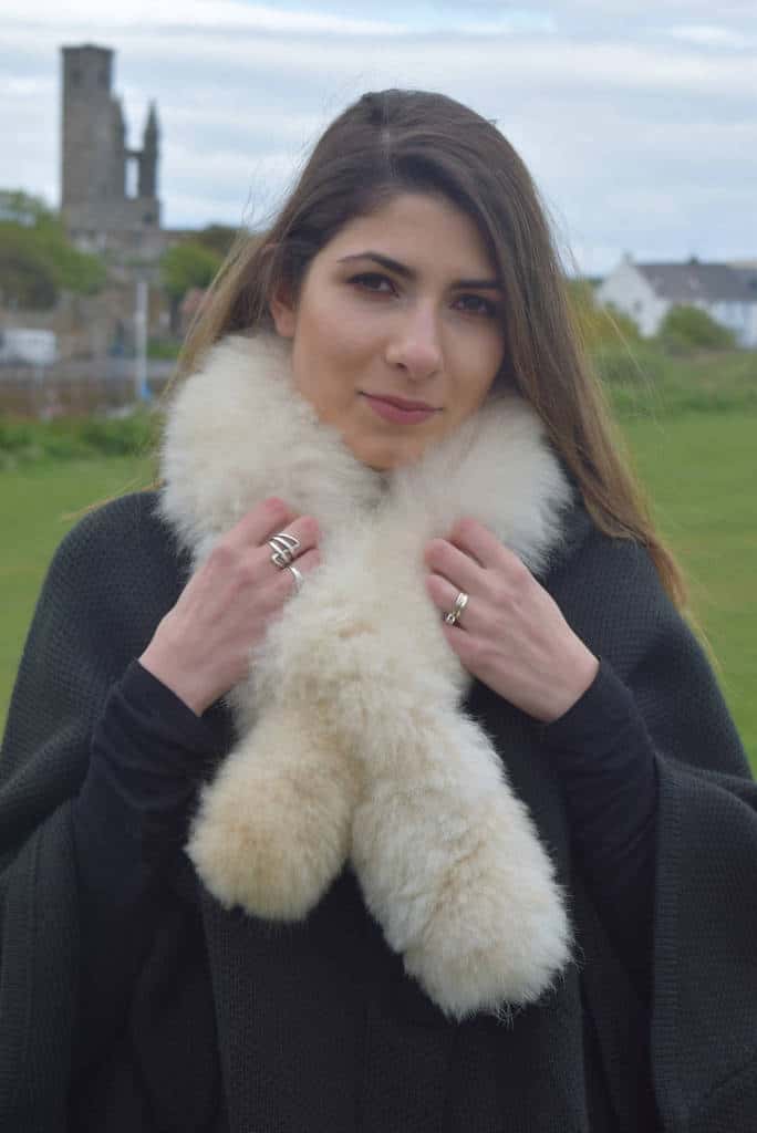 Cream-double-sided-fur-scarf-Natalie